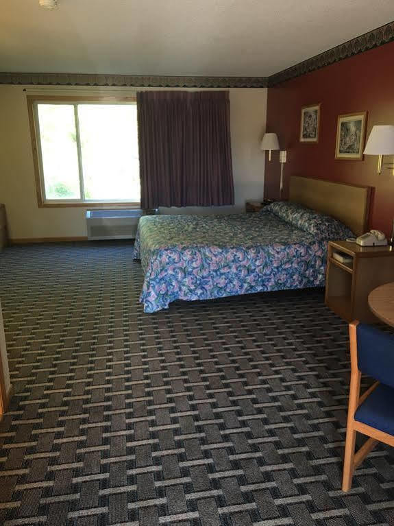 Budget Host Inn Fridley Exterior foto